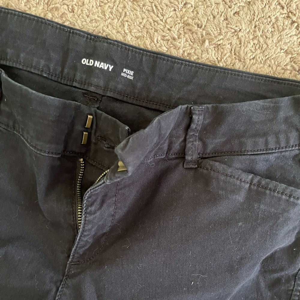 [Old Navy] Mid Rise Pixie - Picture 3 of 7